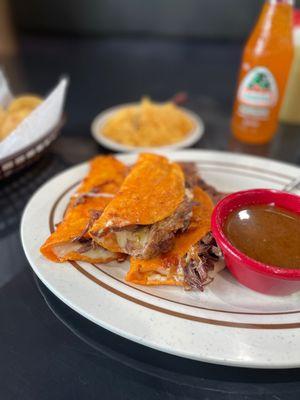 La Birrieria Restaurant