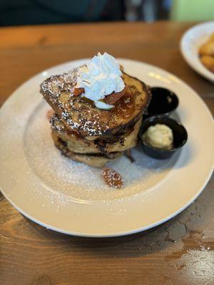 Mo's Breakfast and Burger Joint