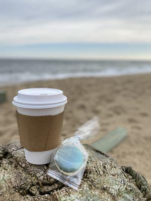 Latte and fruit loops macaron