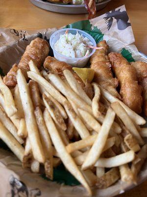 Two Rivers Lodge Bar & Grill