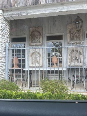 Inessa Stewart's Antiques