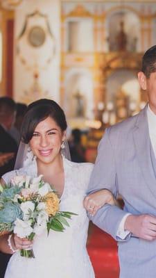 Araceli made me feel beautiful on my wedding day. My mom also looked fabulous.