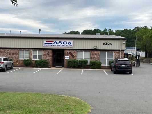 Easy to find just down a road from MPHS.