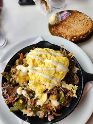 Ribeye steak skillet with toast