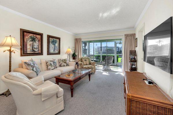 Condo
3100 Binnacle DR 107 , Naples, FL 34103
Moorings
2 Bed
2 Bath
874 Sqft
Private Beach
$499,000
Fees $2500