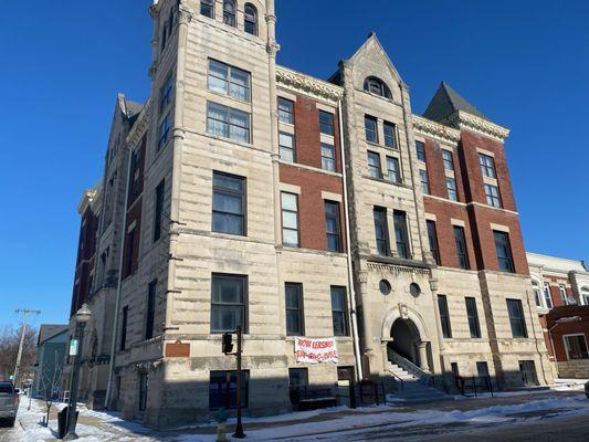 Corner North Apartments