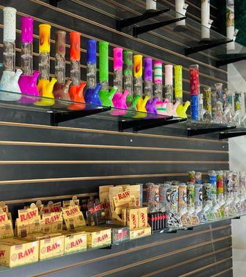 Bongs and cbd hemp wraps