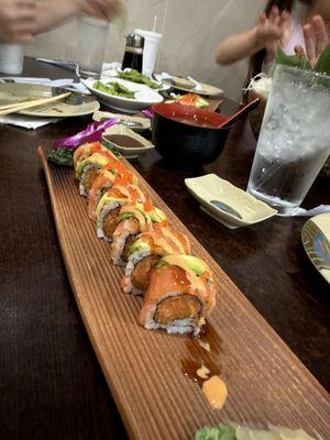 Spicy Double Salmon Roll delicious