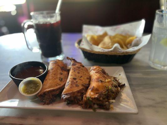 Quesadilla de Birria
