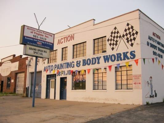 Maaco Auto Body Shop & Painting