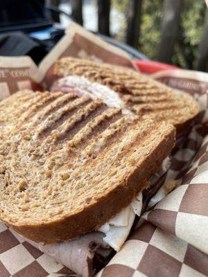 "Locomotive" sandwich