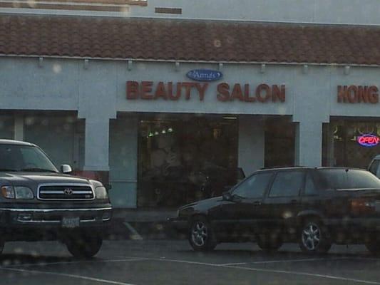 Anna's Beauty Salon