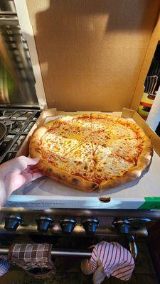 Cheese pizza