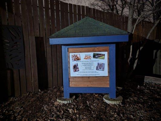 Zoo entrance sign.