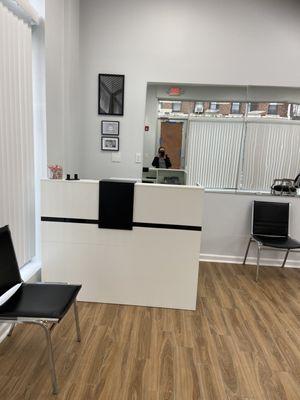 Ralph’s Fifth Avenue Haircutting