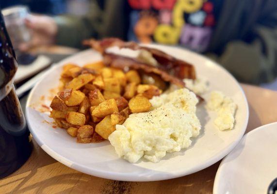 The big snob with spicy potatoes