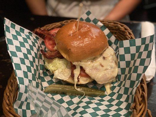 The Clover Irish Pub