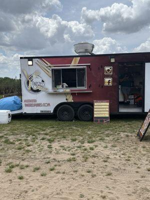 Twisted Plates Food Truck