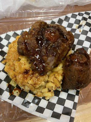 Oxtails and Mac and Cheese