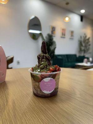 This is the Dubai bowl, it was sooooo good! I have been coming back here everyday now! It is definitely worth a try!