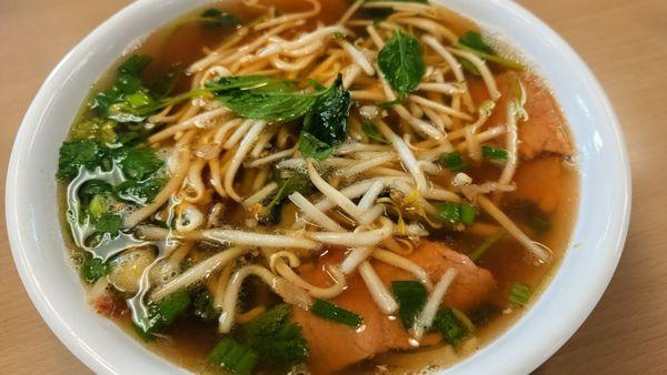 Beef noodles with steak inside