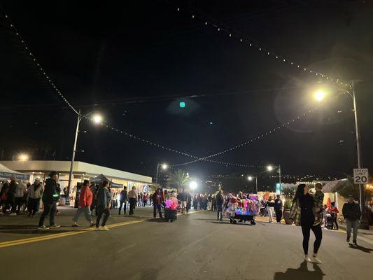 Small Vendors on Avenue I