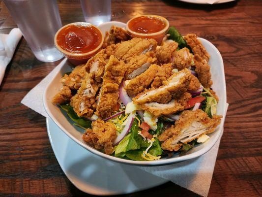 Crispy chicken salad large and lots of toppings.