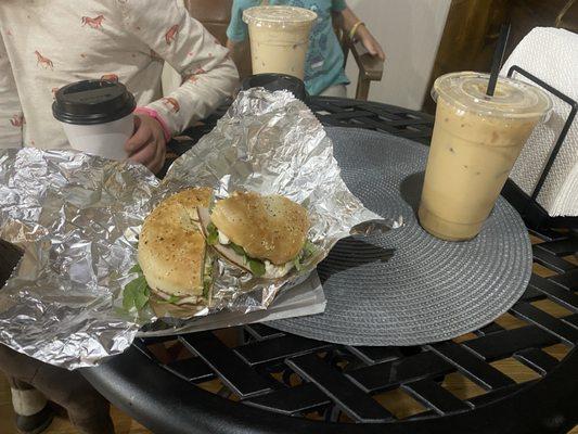 Burrata bagel was AMAZING, coffee is always spot on! :-)