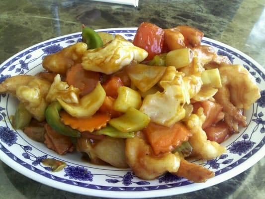 Tomato curry shrimp.