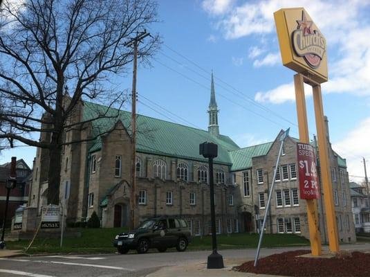 Park Avenue view (note chicken sign as fun landmark!)