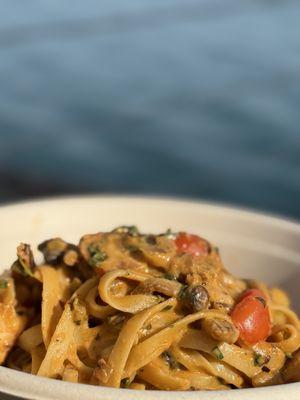 Shrimp tom yum creamy pasta