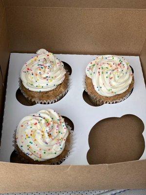 Dela's Doggy Desserts