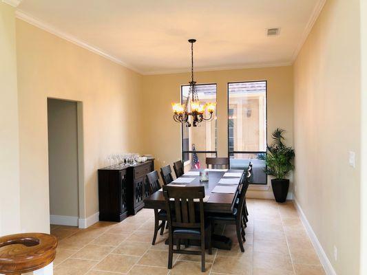 Interior Painting, Exterior painting, Cabinet painting. The Woodlands, Conroe, Spring Texas. House Painters.