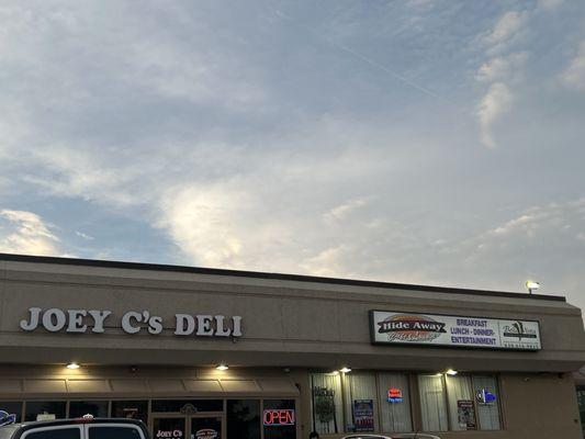 Hide Away Cafe and Lounge