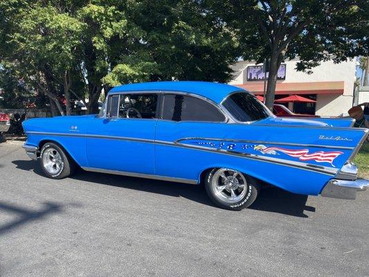 Henry's Miracle Mile Styling