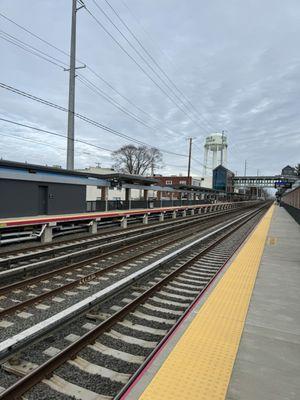 Carl Place Station LIRR