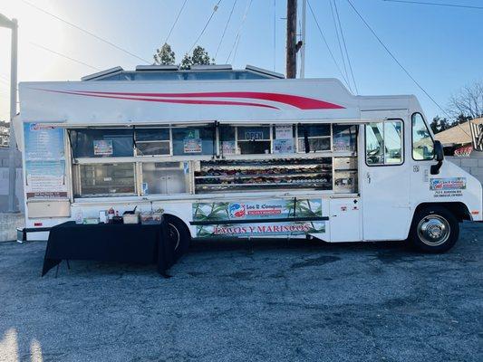 Los 2 Compas Tacos Y Mariscos