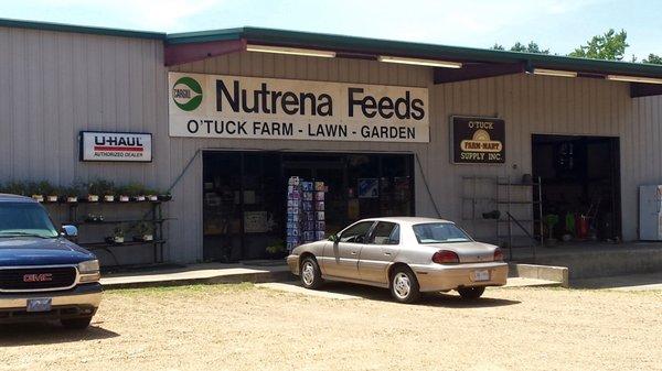 U-Haul Neighborhood Dealer