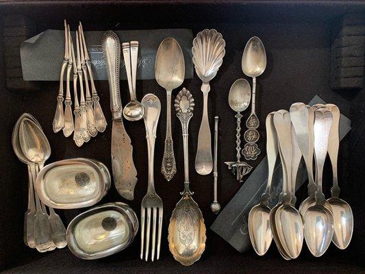 Aloma's Antiques & Estate Services