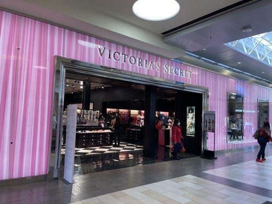 Pink Victoria’s secret