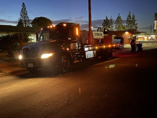 Diablos Towing - Bakersfield