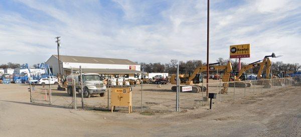 Quinn Company - Tulare