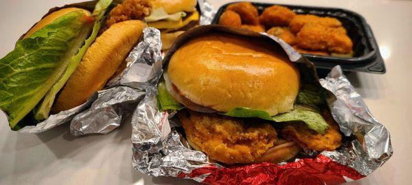 Classic Chicken Sandwich, Spicy Chicken Sandwich, Spicy Garlic Parmesan Cheese Nuggets, Son Baconator
