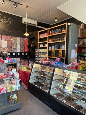 Sweeties Fine Chocolate & Confections