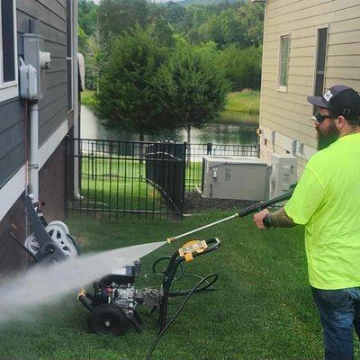 CM Pressure Washing & Handymans Services