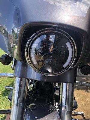 New LED headlight with 1/4 halos on each side.