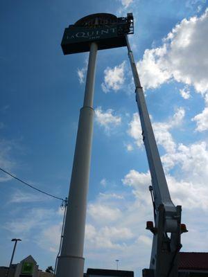 Precision Neon & Lighting