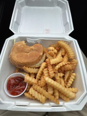 Cheeseburger with fries