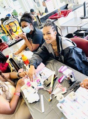 Nail Fiendz Nail Institute