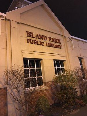 Island Park Public Library